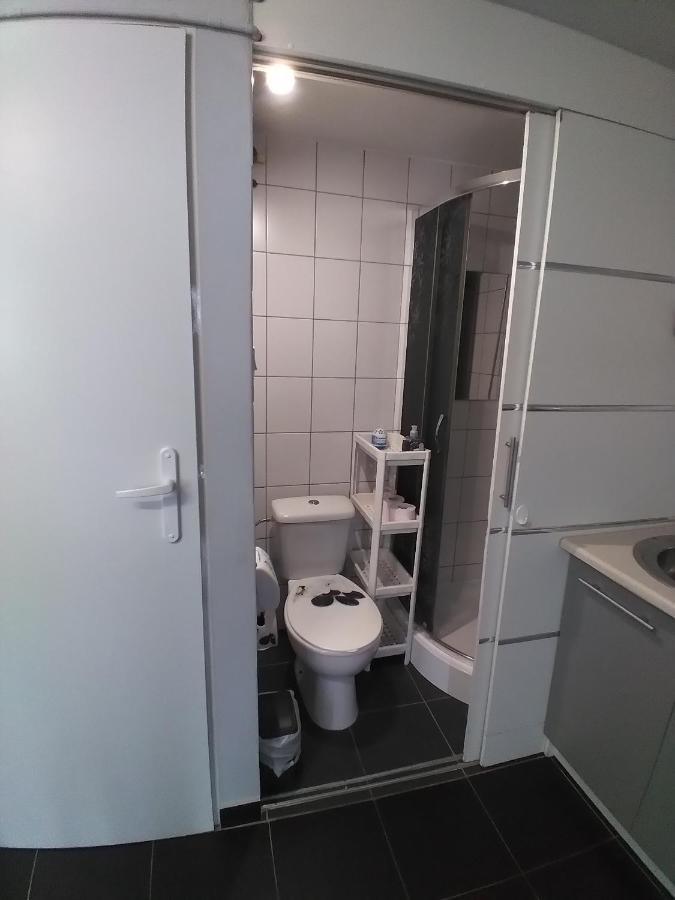 Pokoje Goscinne U Oksany Łagów Exterior foto