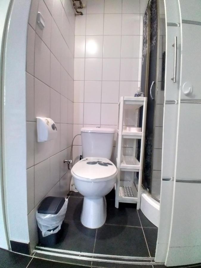 Pokoje Goscinne U Oksany Łagów Exterior foto